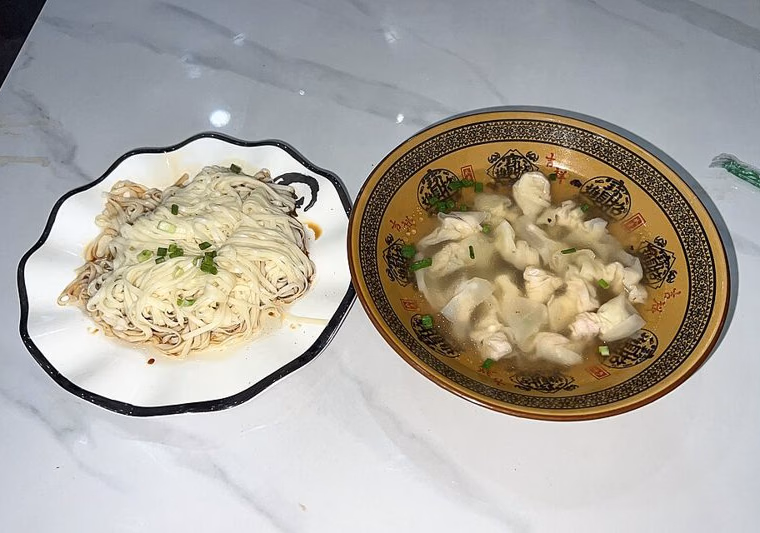 Fuzhou bianrou soup with banmian noodles