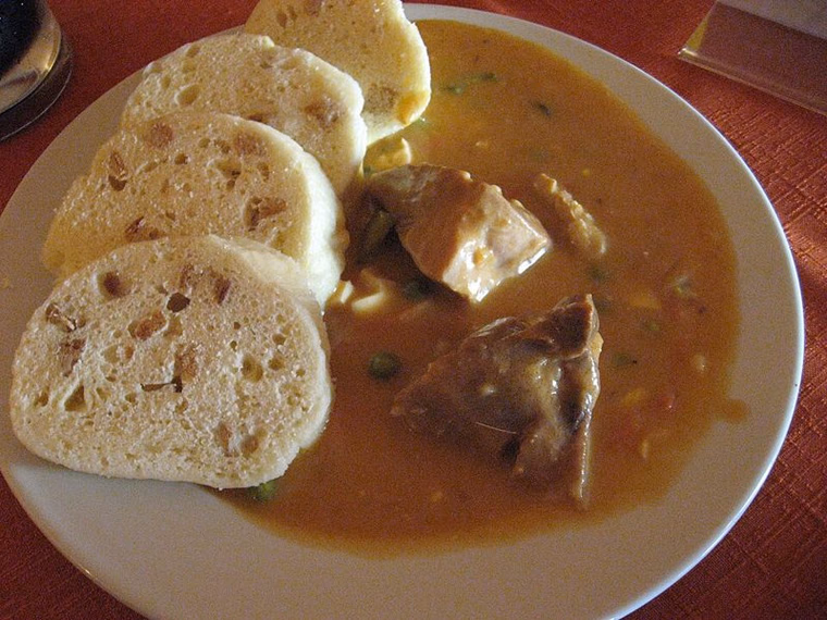 Pork shoulder with sliced bread dumplings