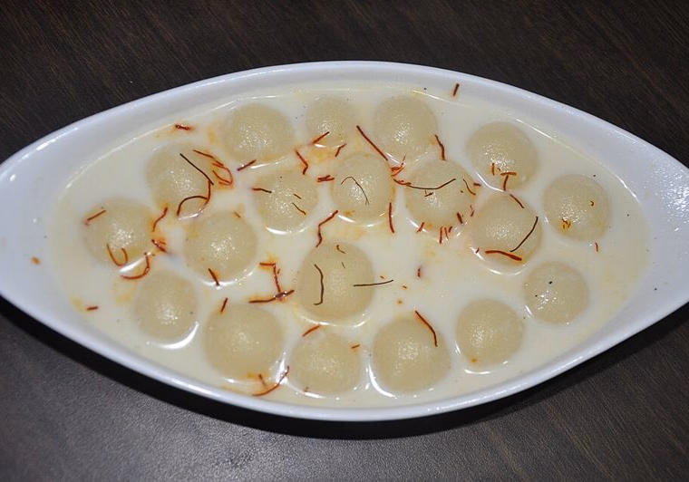 Paal kozhukattai in sweet milk